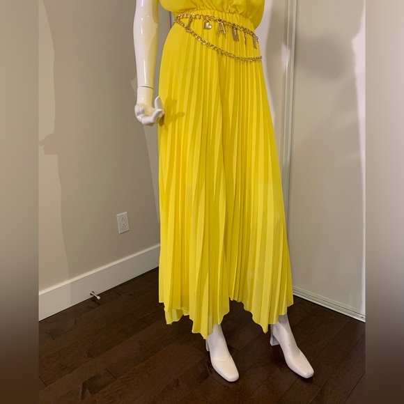 Stunning lemon yellow maxi dress🍋 - Picture 6 of 15